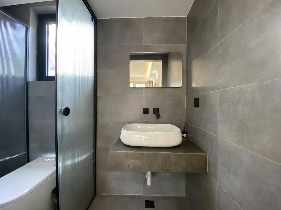 Beijing Hills & Hutong City Retreat Near Forbidden City & Line 4 Multi-Room Options 外观 照片